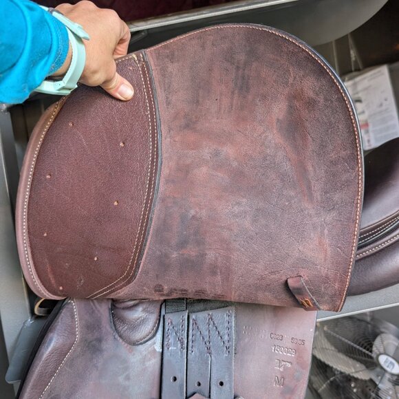 Circuit™ Premier Special DS Saddle with Flocked Panels - Picture 8 of 8